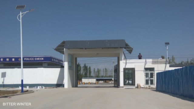 歡迎來到「自由之地」：一進新疆伊寧市教育轉化營，「犯人」（主要是維吾爾人）就必須在9個工廠內工作