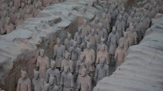 在世界與中國對峙之際，習近平召開關於考古工作的政治局會議