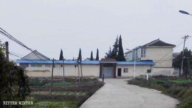 陝西省皂樹村廢棄的小學已改為法制教育中心