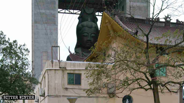 台州市寺院內的觀音像被拆前