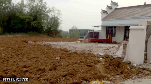 龍華聖寺廢墟被掩埋,看不出任何痕跡