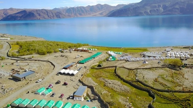 中印邊界爭議地區班公錯湖