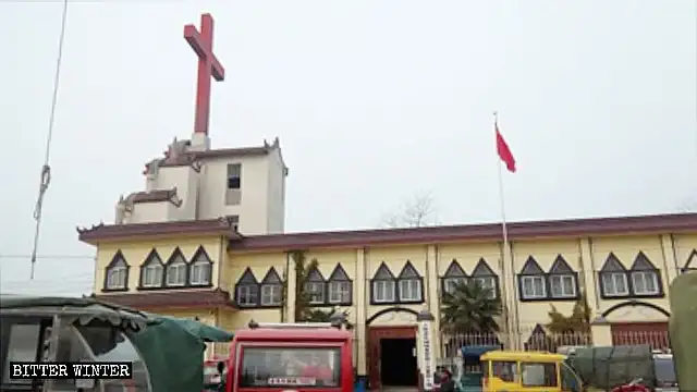 長城大教堂十字架被拆前